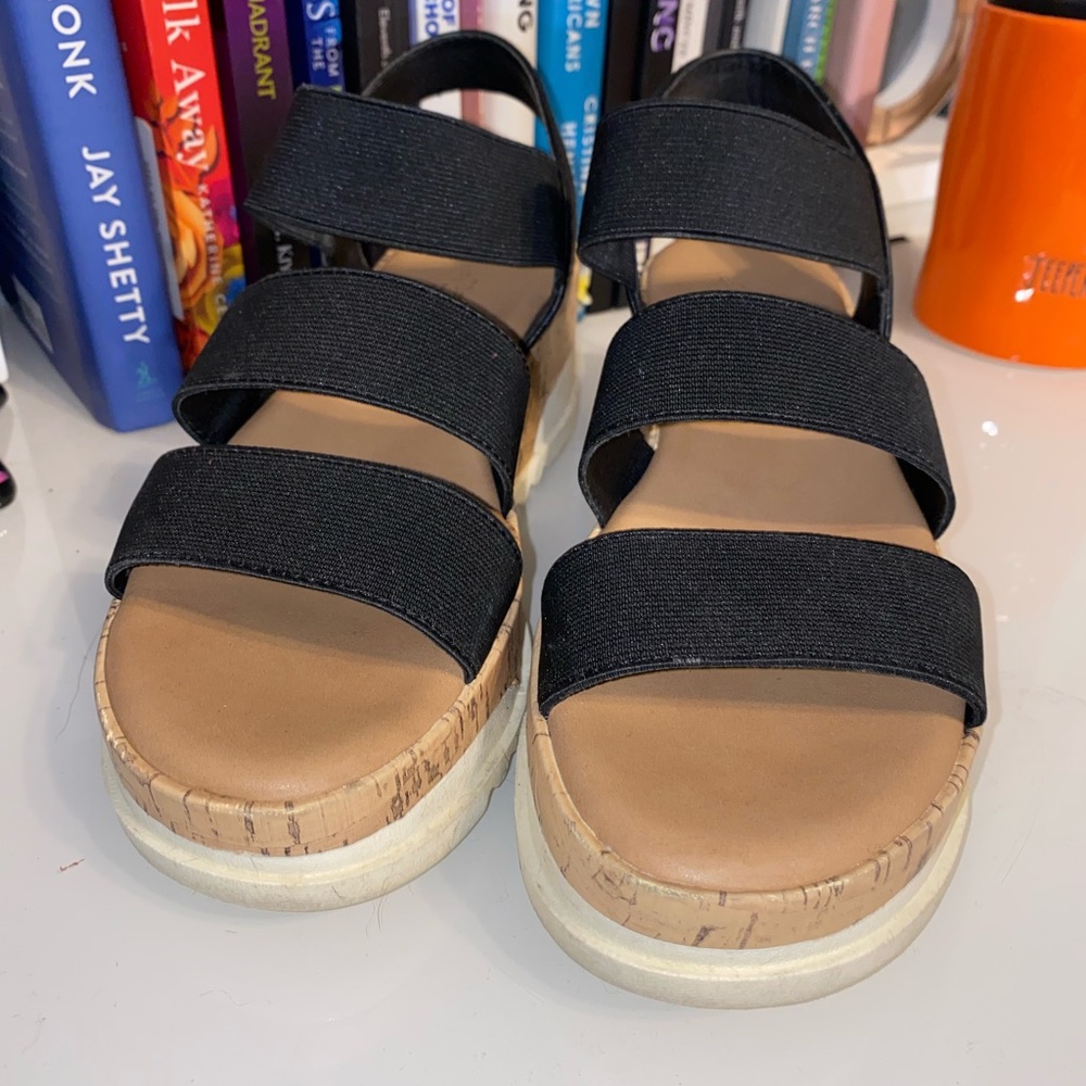 Wedges, Black and Tan, W size 7.5
